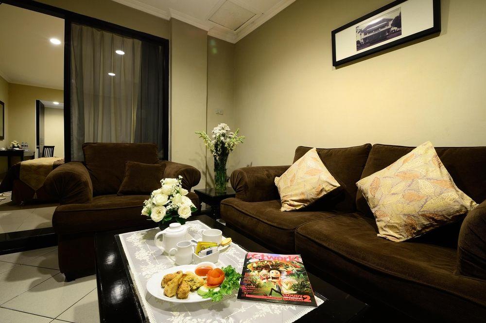 ג'קרטה Capital O 534 Sriwijaya Hotel מראה חיצוני תמונה