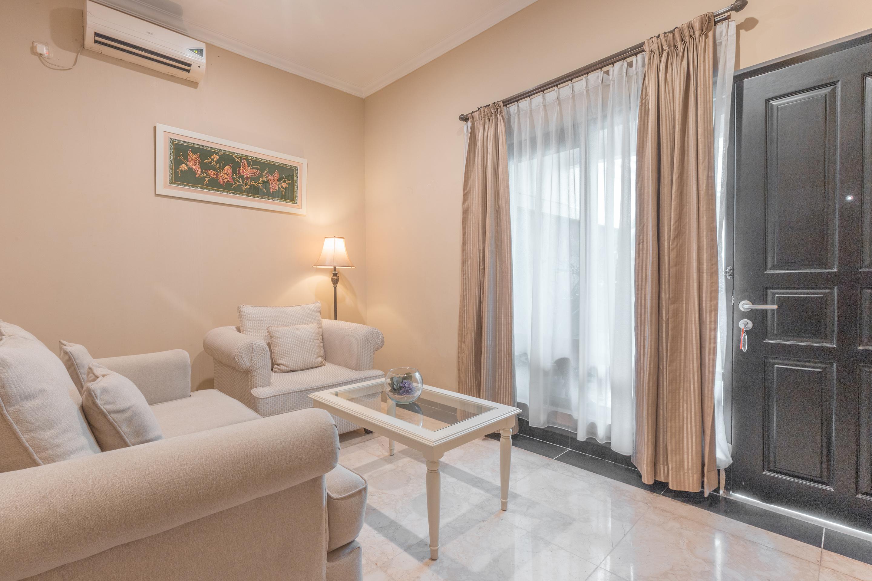 ג'קרטה Capital O 534 Sriwijaya Hotel מראה חיצוני תמונה