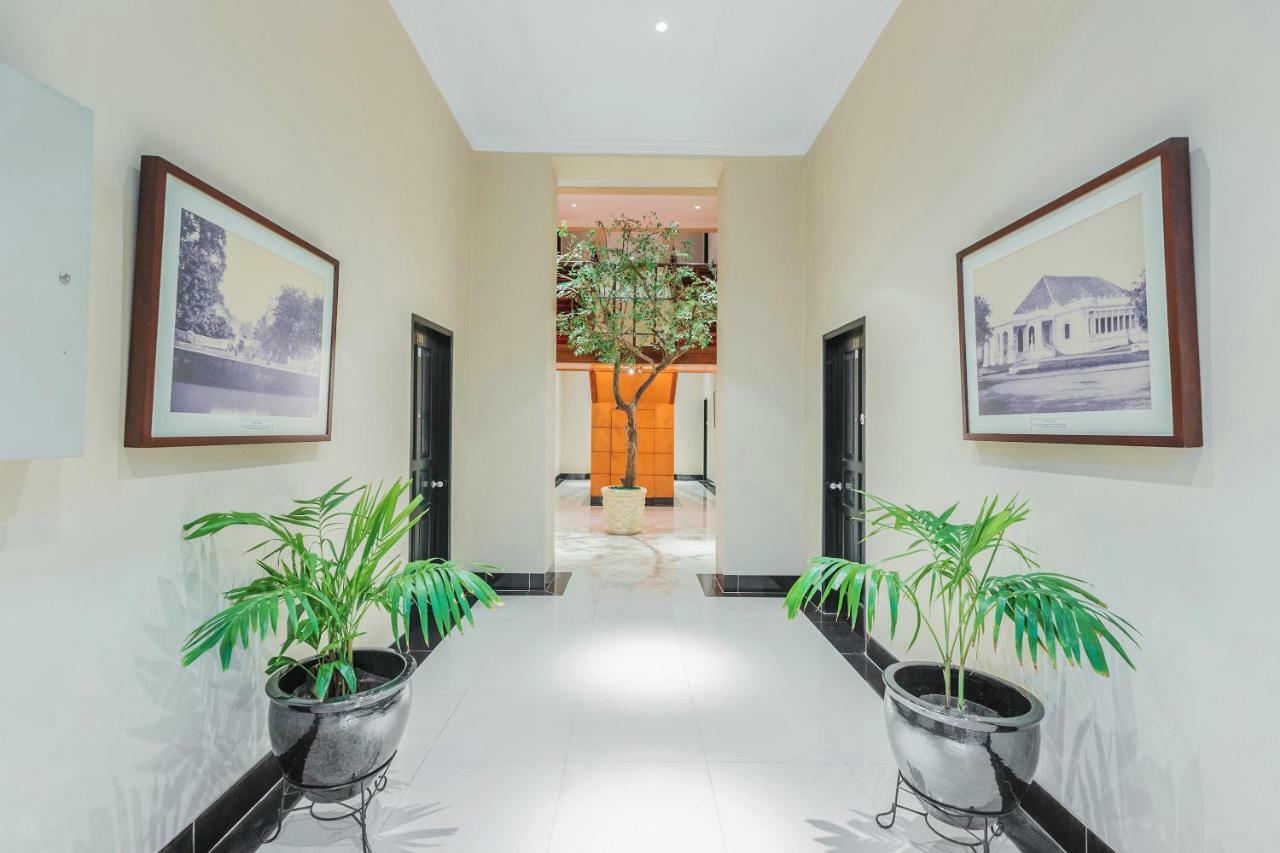 ג'קרטה Capital O 534 Sriwijaya Hotel מראה חיצוני תמונה
