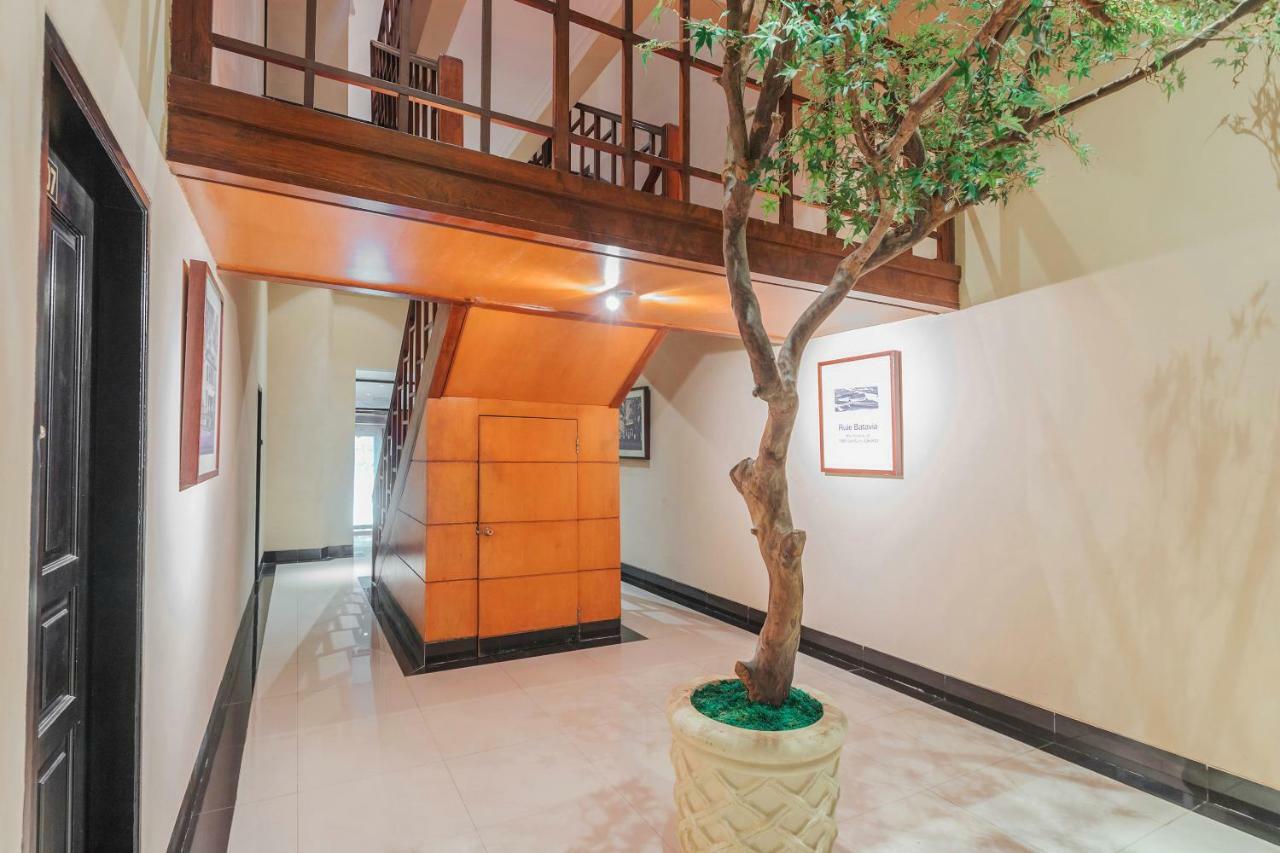 ג'קרטה Capital O 534 Sriwijaya Hotel מראה חיצוני תמונה