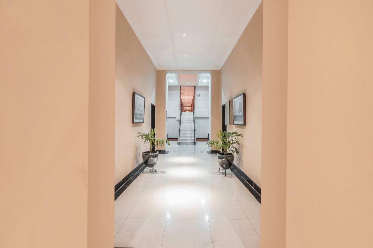 ג'קרטה Capital O 534 Sriwijaya Hotel מראה חיצוני תמונה